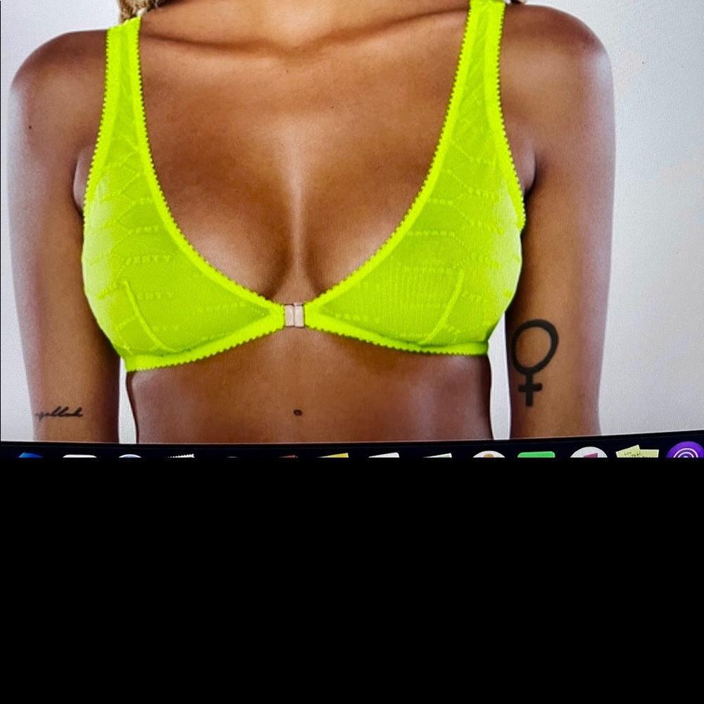 NEW! SAVAGE X FENTY Skirt and Bra set